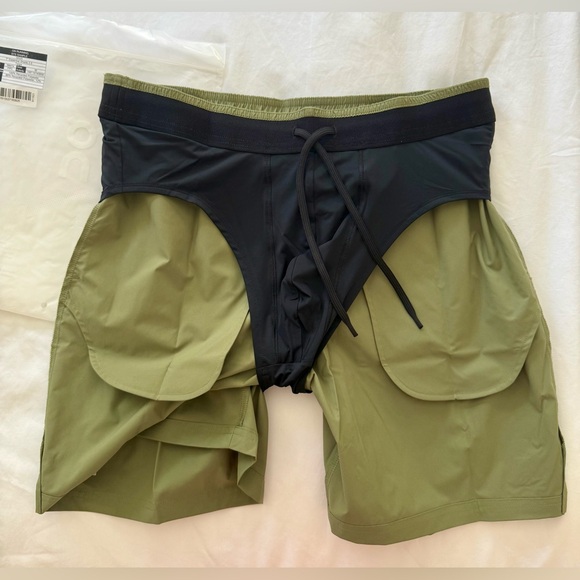 On Running Men’s 7" Core Shorts Taiga - Picture 11 of 12